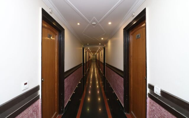 OYO 9978 Hotel Calista