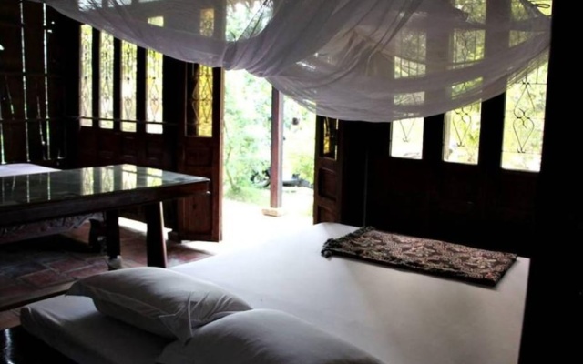 Peaceful Homestay in the Middle of Fruit Garden - Room With two Double Beds – Guest Rooms – Ben Tre