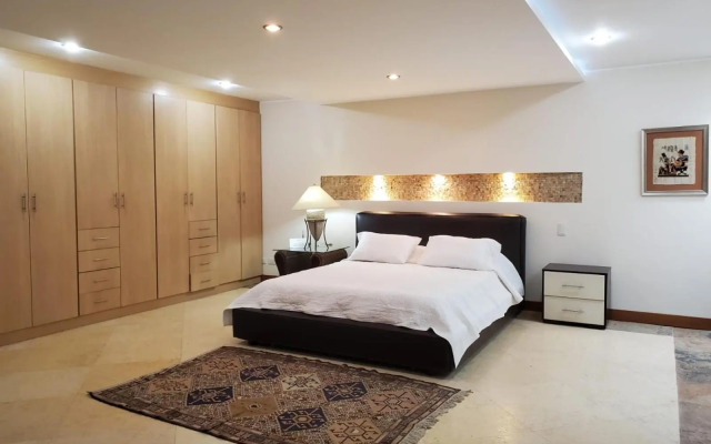 Elegante Suite Cumbaya Quito
