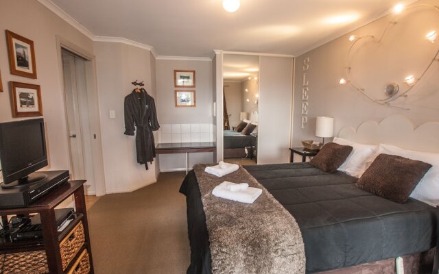 Cloud Nine Spa Chalets