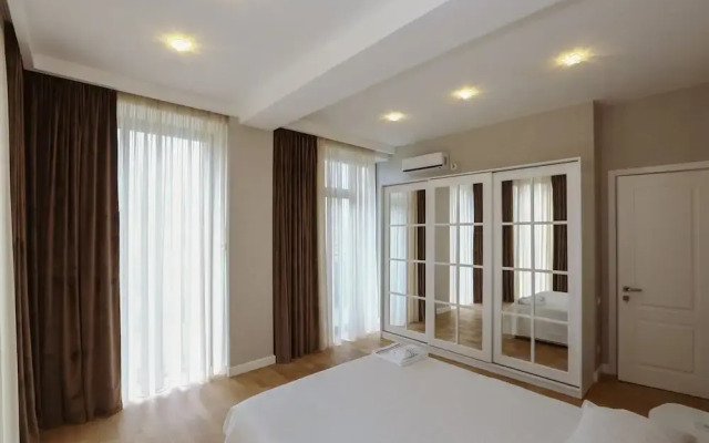 Hosthub - 2BR Super view Apartment