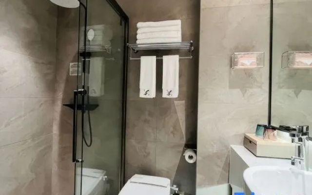 Rezen Dongshan Longyue (Longmen Station Longmen Grottoes) – Bathroom – Luoyang