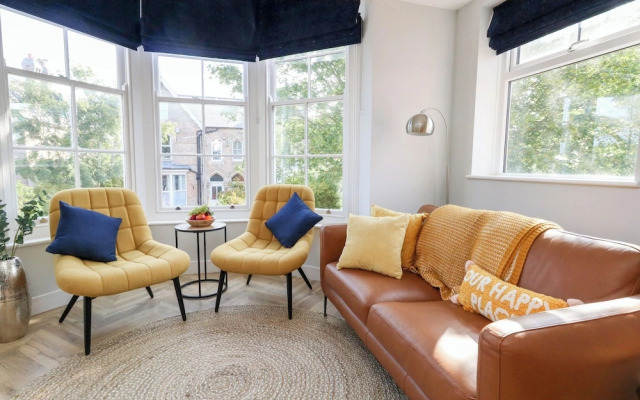 Flat 6, Thornlow Heights