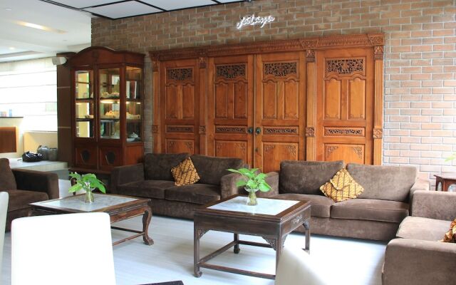 Narita Classic Hotel Surabaya