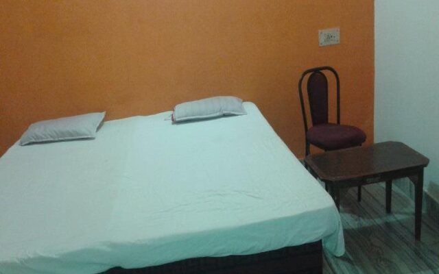 16 Mani Guest House