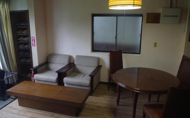 Kusatsu Onsen Guesthouse Gyoten