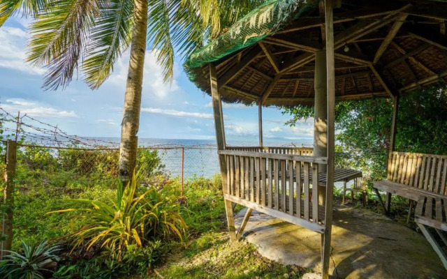 Weyh's Studio #1 by the ocean