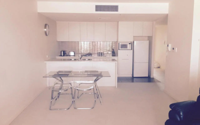 Breakwater Apartment