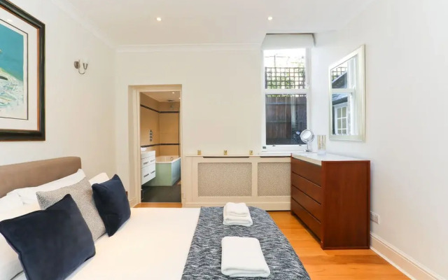 Premium 1 bedroom Apartment Kensington