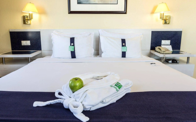 Holiday Inn Lisbon by IHG