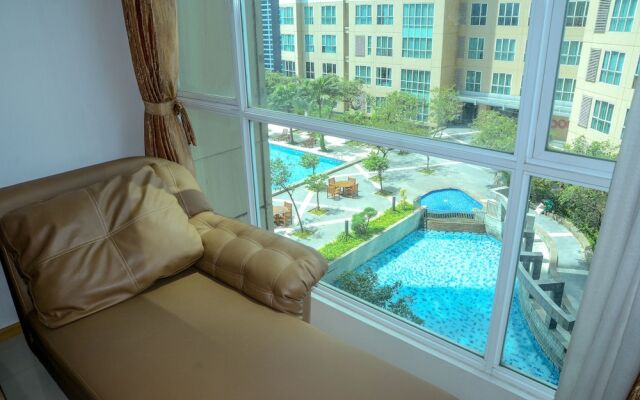 Gandaria Heights Apartment with Mall Access