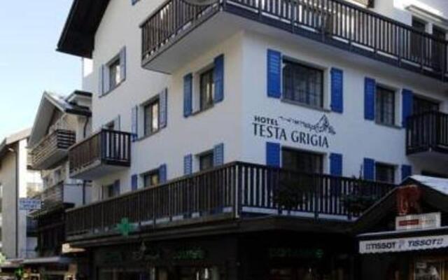 Hotel Garni Testa Grigia