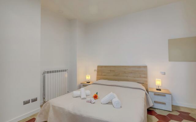 Patty New Apartment in Laveno Center