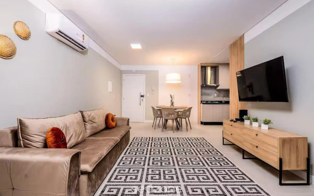 Apto c/ churrasq. 650m da praia - Ingleses CCI003