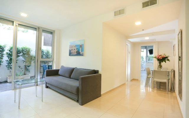 Sea Land Suites