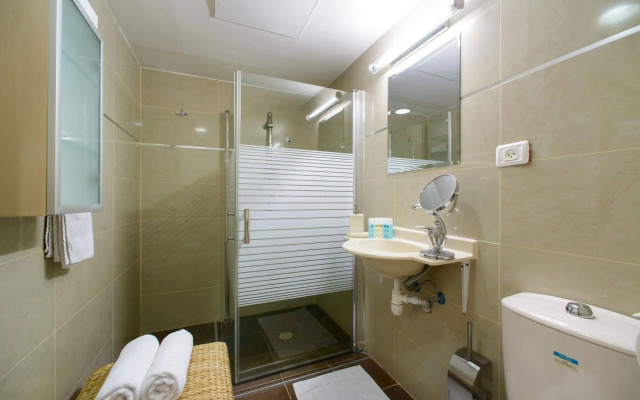 Royalty Suites