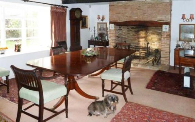 Home Farmhouse Bed and Breakfast