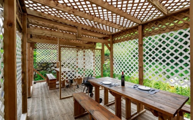 Namhae Hanok Pension Gowunjae