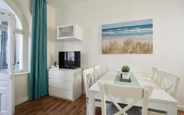 Jasmund-04-Ferienwohnung-bis-6-Personen-Wohng-4