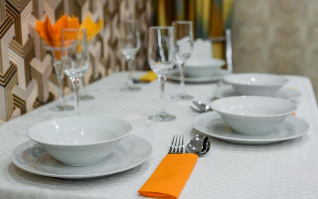 Две Подушки на улице Дуки 25