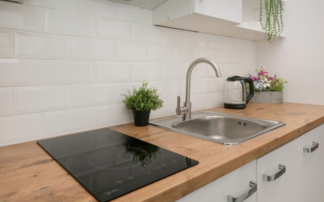 Apartment for 4 in Łódz by Renters