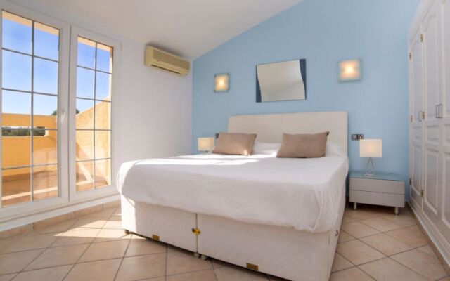 House Nadine Calpe/Calp