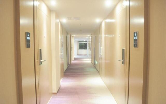 Lavande Hotels Guangzhou Fangcun Huadiwan Metro Station