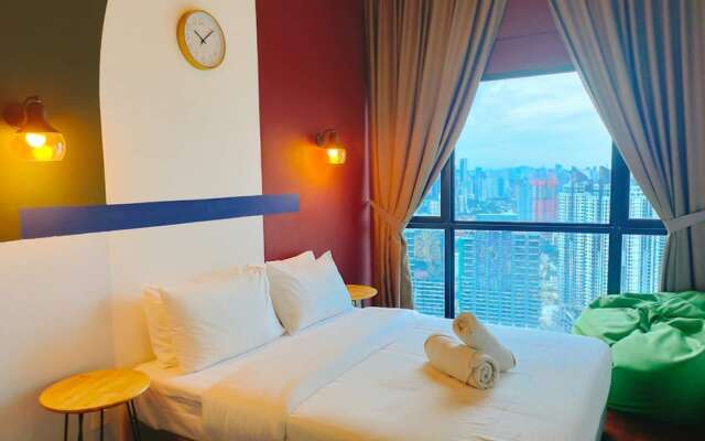 Reizz Residence by Plush