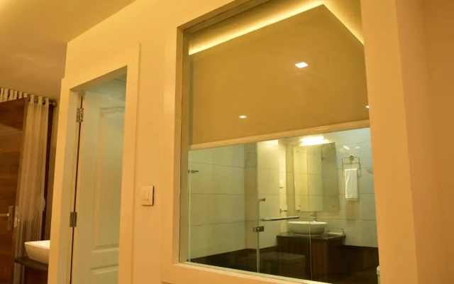 White Suite Hotel