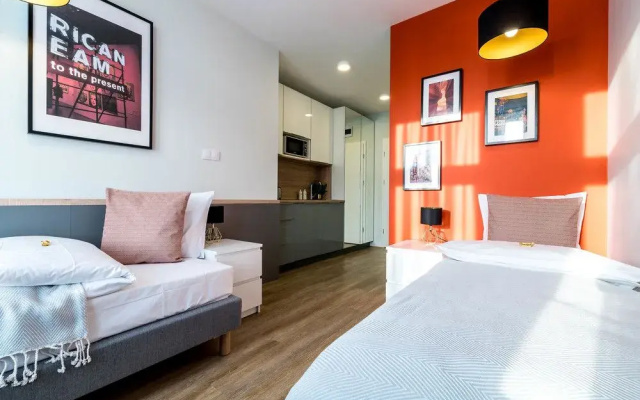 7 Continents Apartments