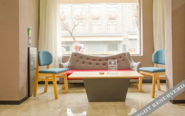 U Plus Hotel (Dabei street, Tangyin)