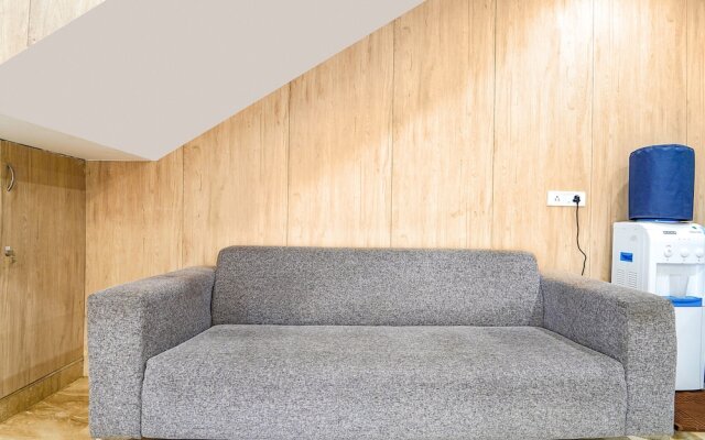Fabhotel Stayz Inn Us Consulate