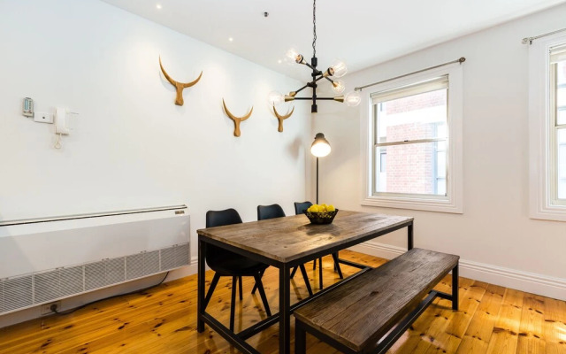AERIN, 2BDR Melbourne Apartment
