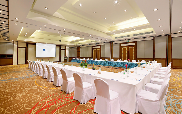 Novotel Phuket Vintage Park Resort