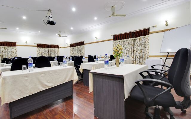 Hotel Neelesh Inn - A Luxury Lake View Hotel (20 kms from Nainital)