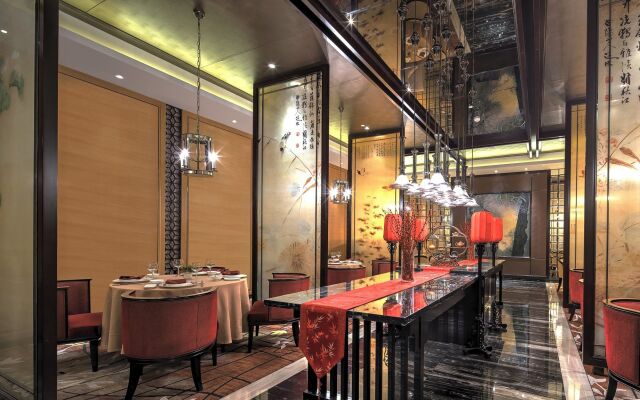 Sheraton Langfang Chaobai River Hotel