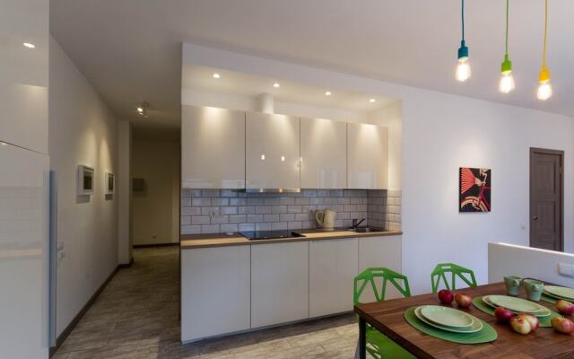 CoHome Apartment Kremenchugskaya near Nevsky Prospect