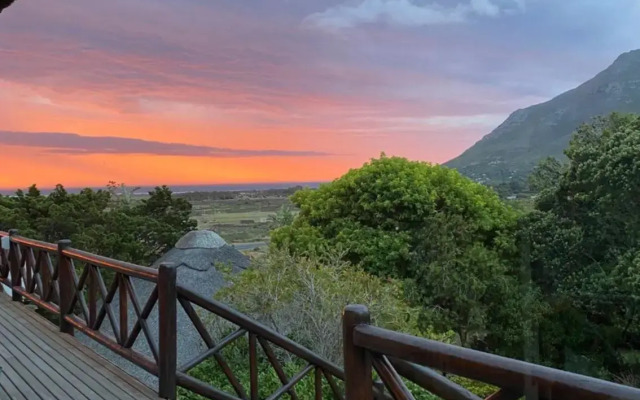 4 Wild Rose Country Lodge