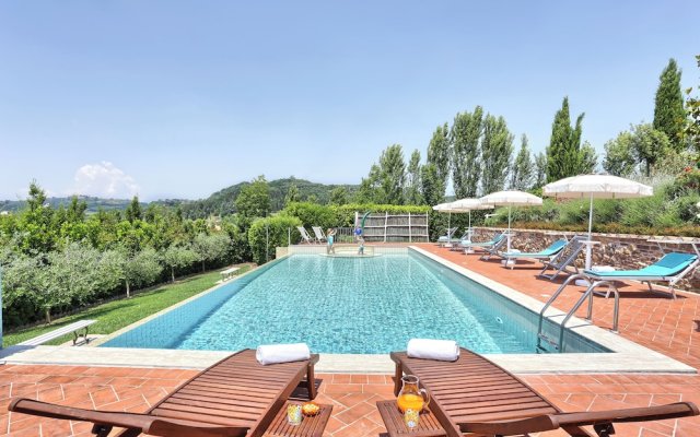 Luxury Villa in Tuscany With Pool Near Pisa and Florence - Eight Bedrooms 14 pl