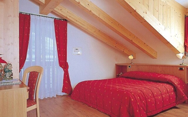 Hotel Ai Zirmes