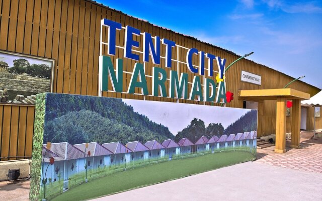 Tent City Narmada