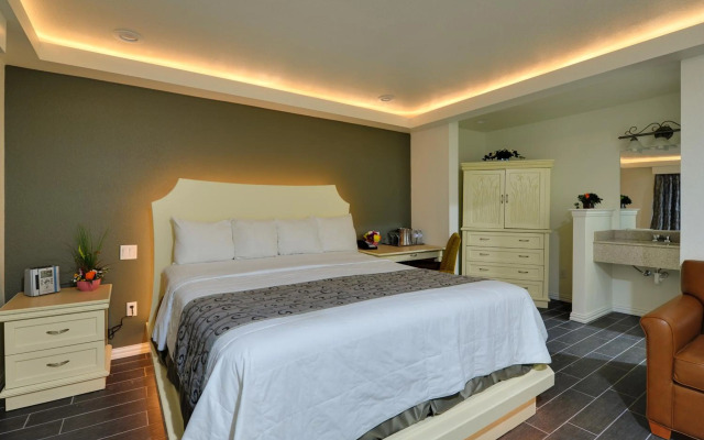 Romantic Inn & Suites