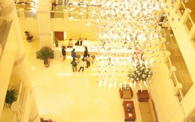 Lv Zhou Hotel