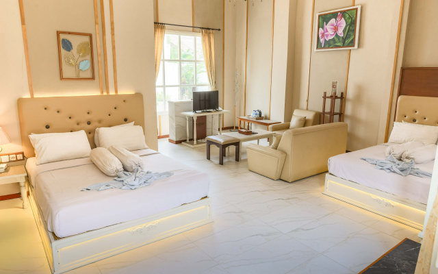 Hotel Gradia 1 – Guest Rooms – Batu