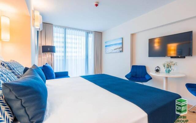 Lovely apartment in Batumi,43th floor.