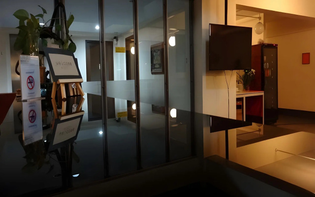 Mango Bedroom Inn