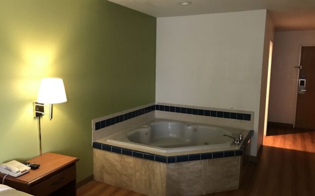 Motel 6 Marysville South