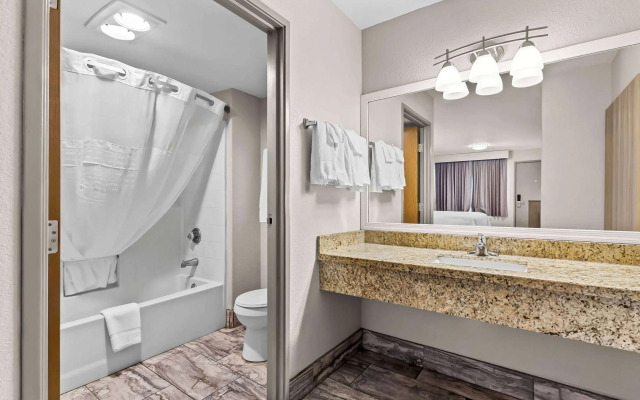 Days Inn by Wyndham Buckeye