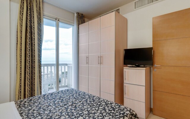 Cozy Apartment In Rimini Italy Near Beach