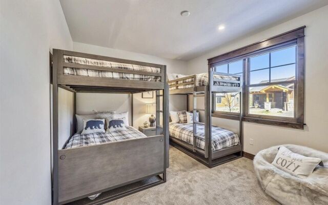 Cocoa Cabin 4 Bedroom Home by RedAwning